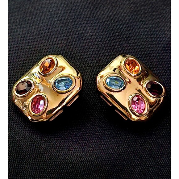 Vintage Gripoix Clip On Earrings Gold Tone Cabochon Glass Inlay Stones EUC! - Picture 2 of 11